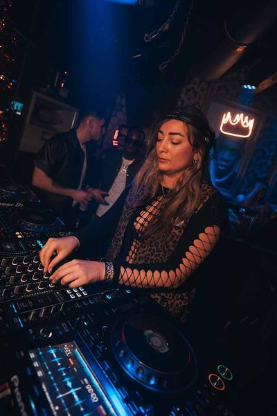 CYBERMAD / GRETA TEDESCHI